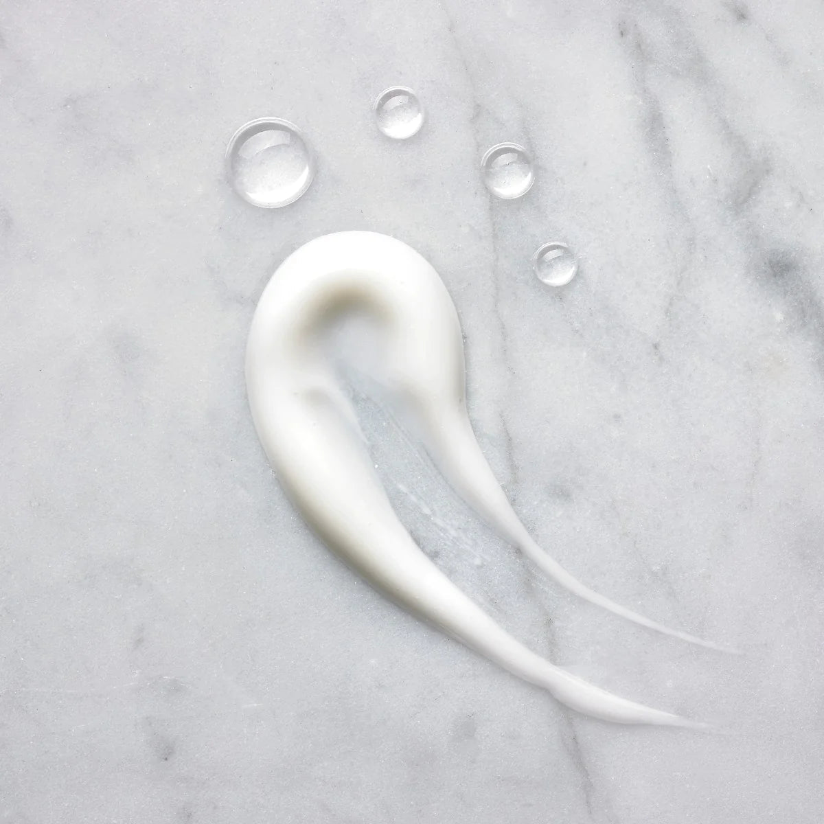 Balance Moisturiser™ & Glycolic Acid Activator™ - Medik8.fi