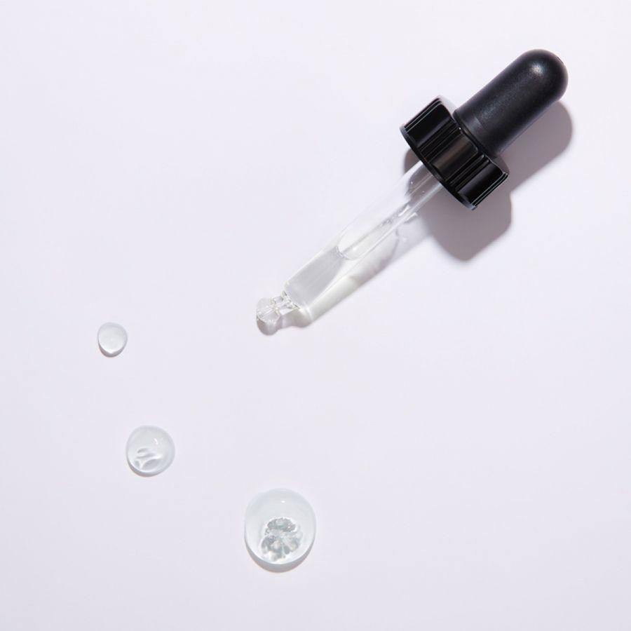 Intelligent Retinol™ - Medik8.fi