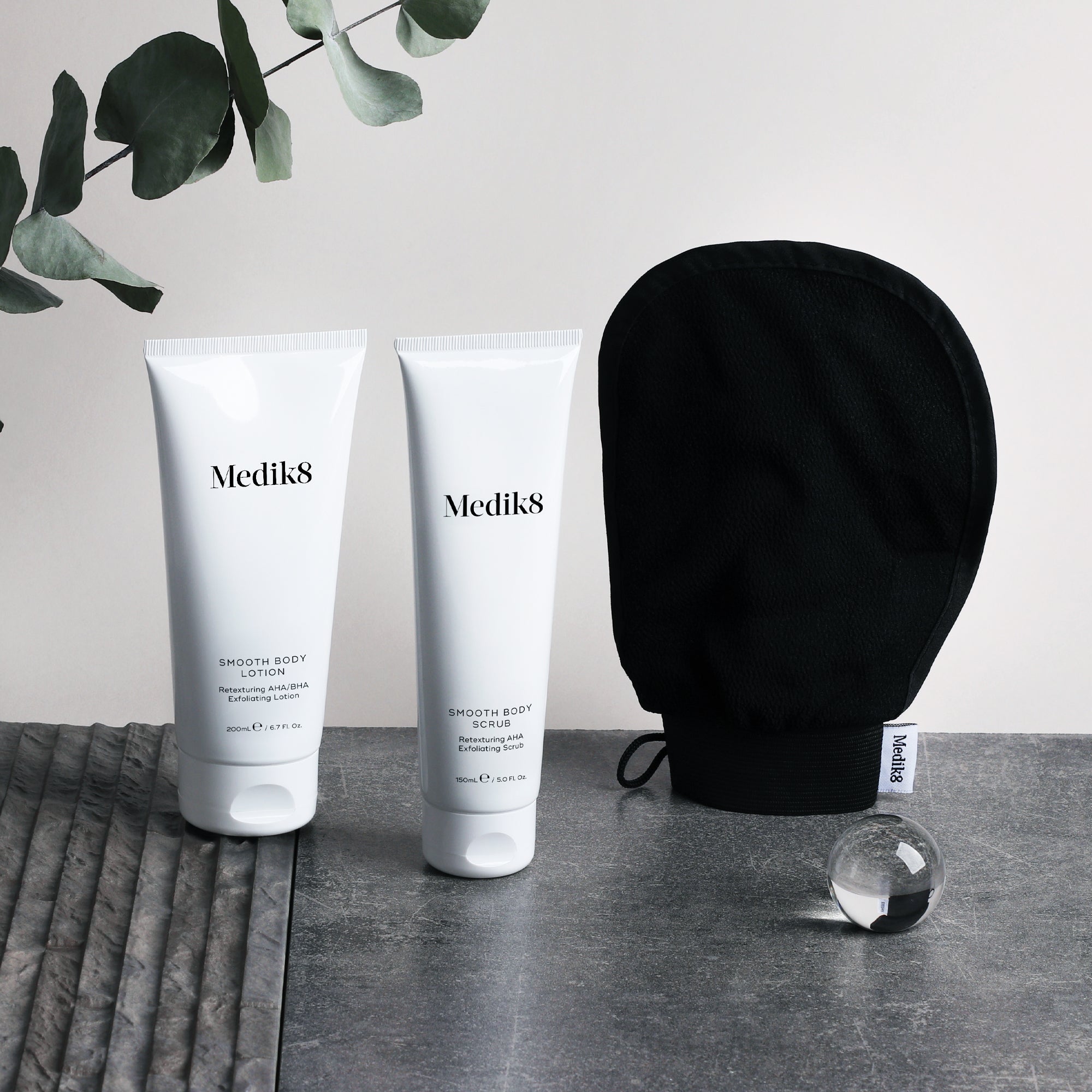 Smooth Body Exfoliating Kit™ - Medik8.fi